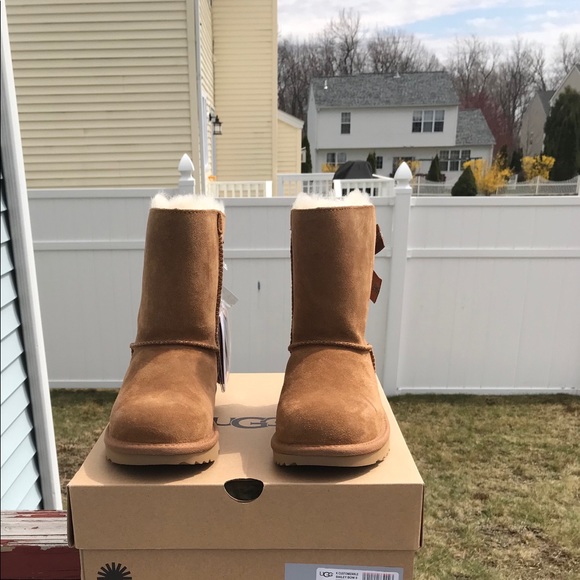 UGG Customizable Bailey Bow II - Picture 5 of 8